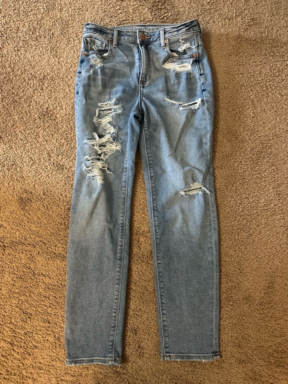 American Eagle Women’s Blue Jeans Stretch Mom Jean Distressed Size 2